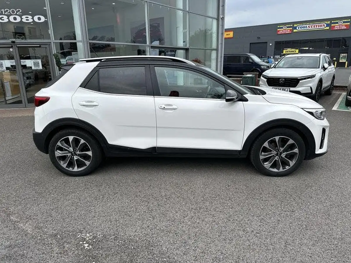 2018-kia-stonic-10-t-gdi-first-edition-big-4