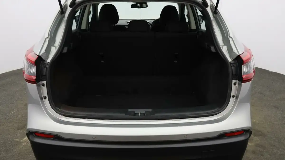 2019-nissan-qashqai-15dci-acenta-premium-heat-pack-big-16