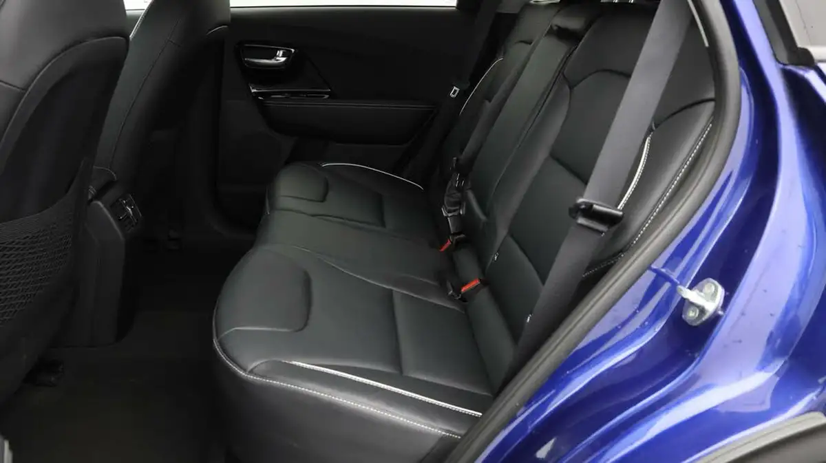 2021-kia-e-niro-ev-4-big-15