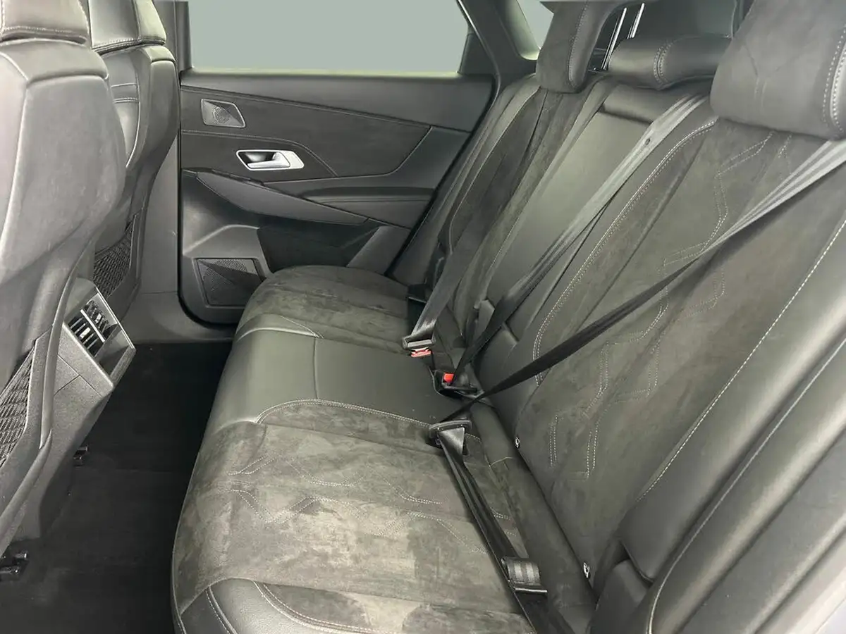 2019-ds-ds-7-crossback-16-puretech-performance-line-180ps-big-21