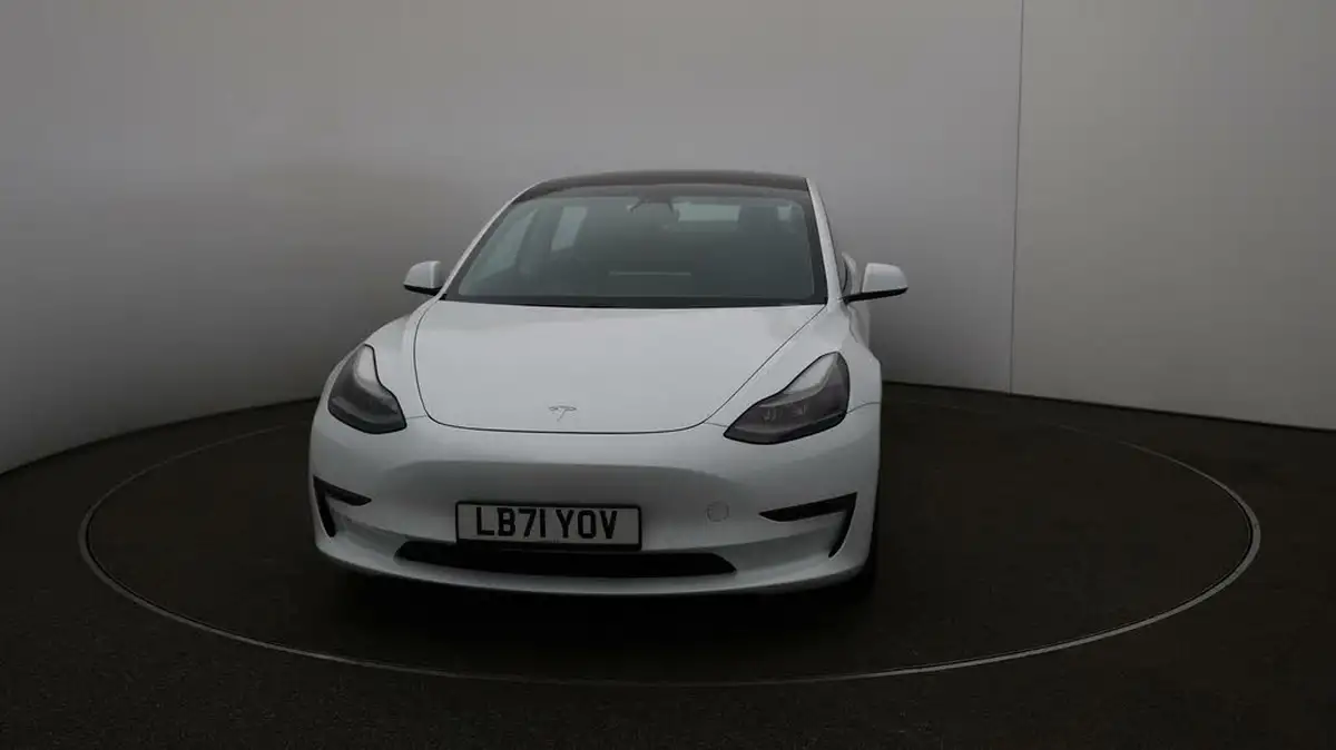 2021-tesla-model-3-e-long-range-awd-big-37
