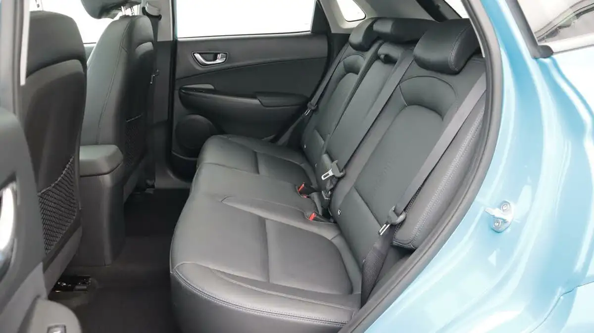 2021-hyundai-kona-e-ultimate-big-16
