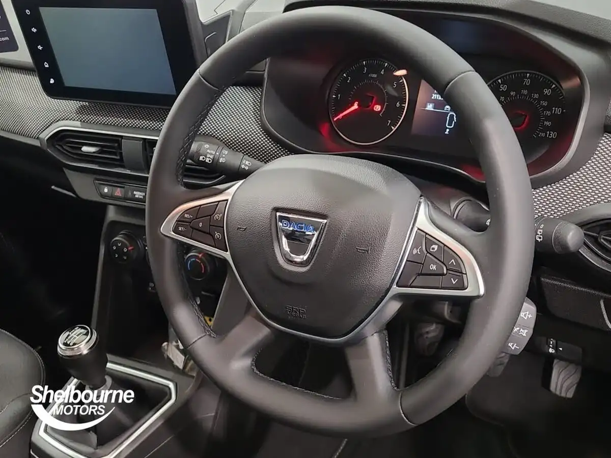 2022-dacia-sandero-10-tce-comfort-90bhp-big-3