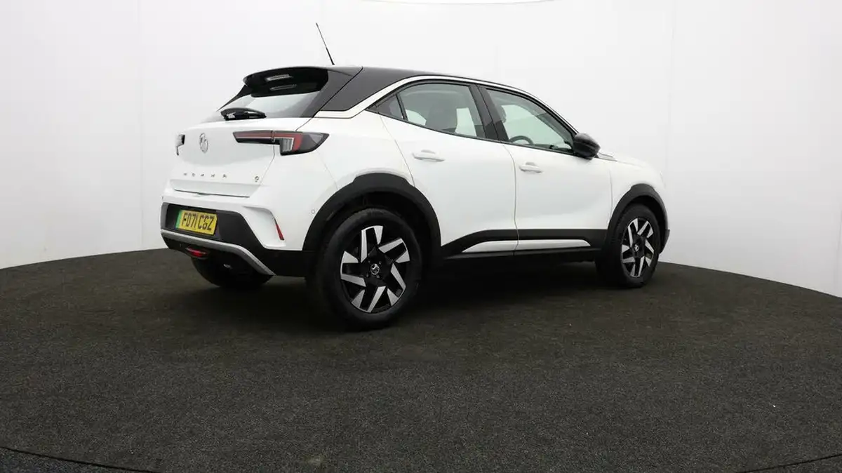 2022-vauxhall-mokka-e-elite-premium-big-31