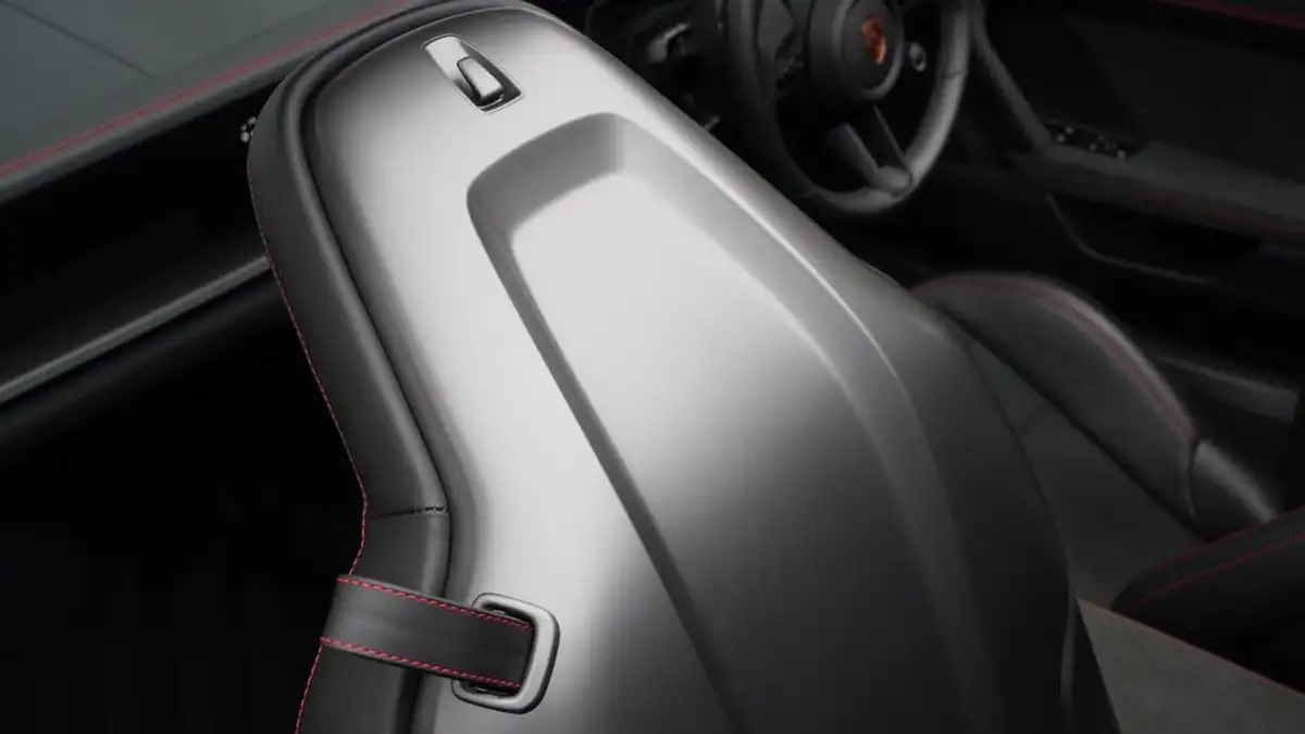 2022-porsche-911-30-targa-4-gts-pdk-big-34