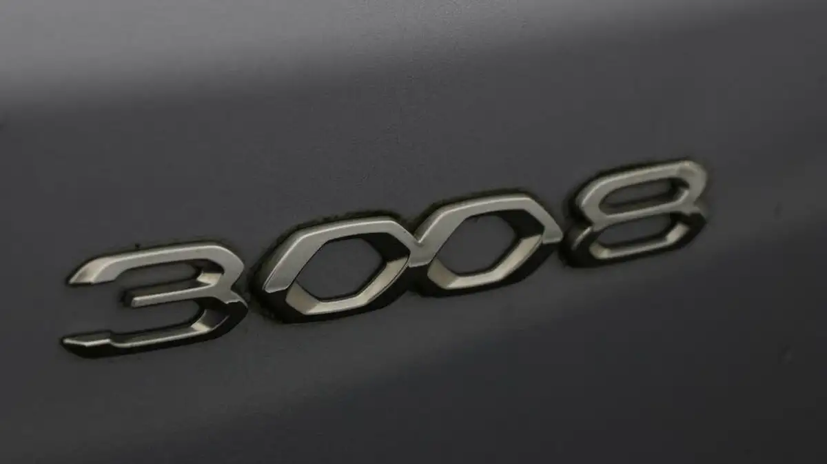 2021-peugeot-3008-suv-12-puretech-allure-eat8-big-20