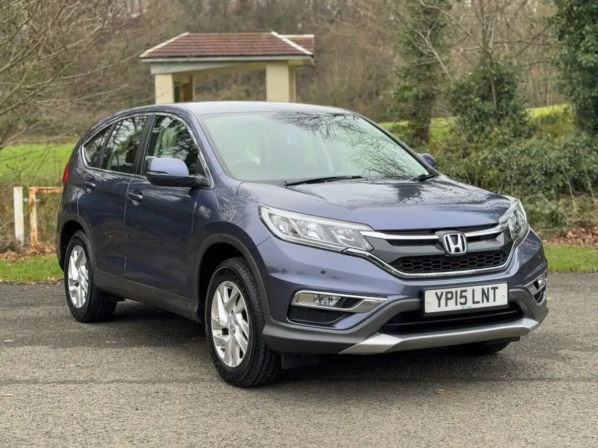 2015-honda-cr-v-16-i-dtec-se-honda-connect-160ps-4x4-big-1