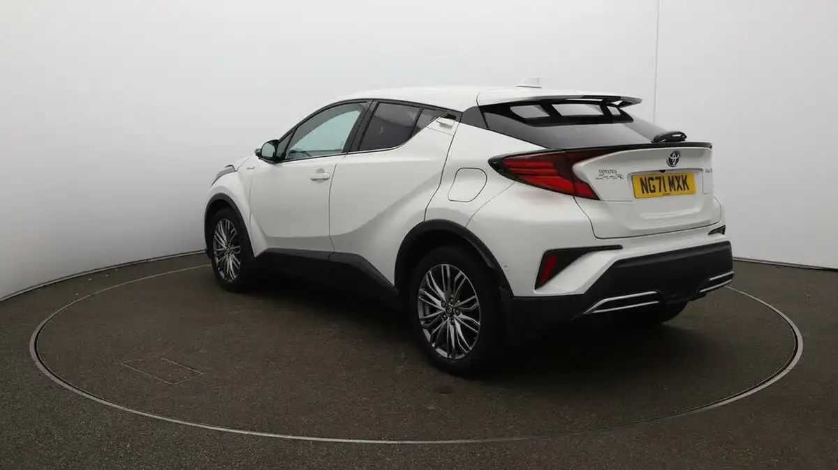 2022-toyota-c-hr-20-vvt-i-excel-big-56