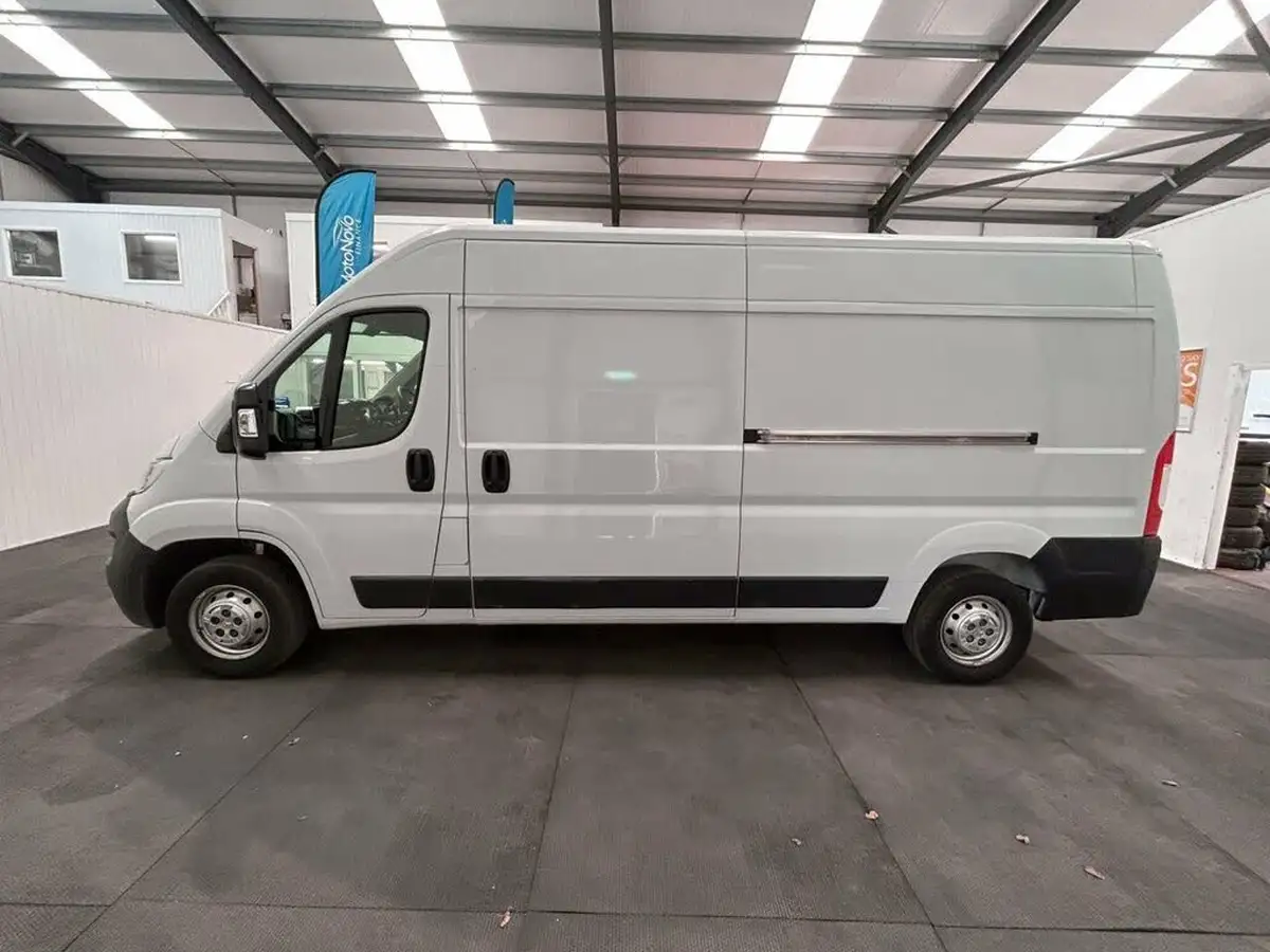 2022-vauxhall-movano-22cdti-l3-h2-3500-edition-glazed-big-7