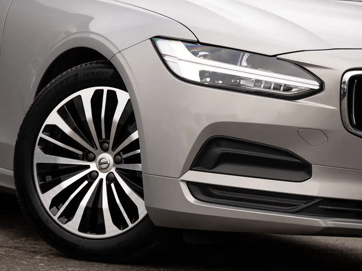 2022-volvo-v90-20-b4-core-197bhp-big-19