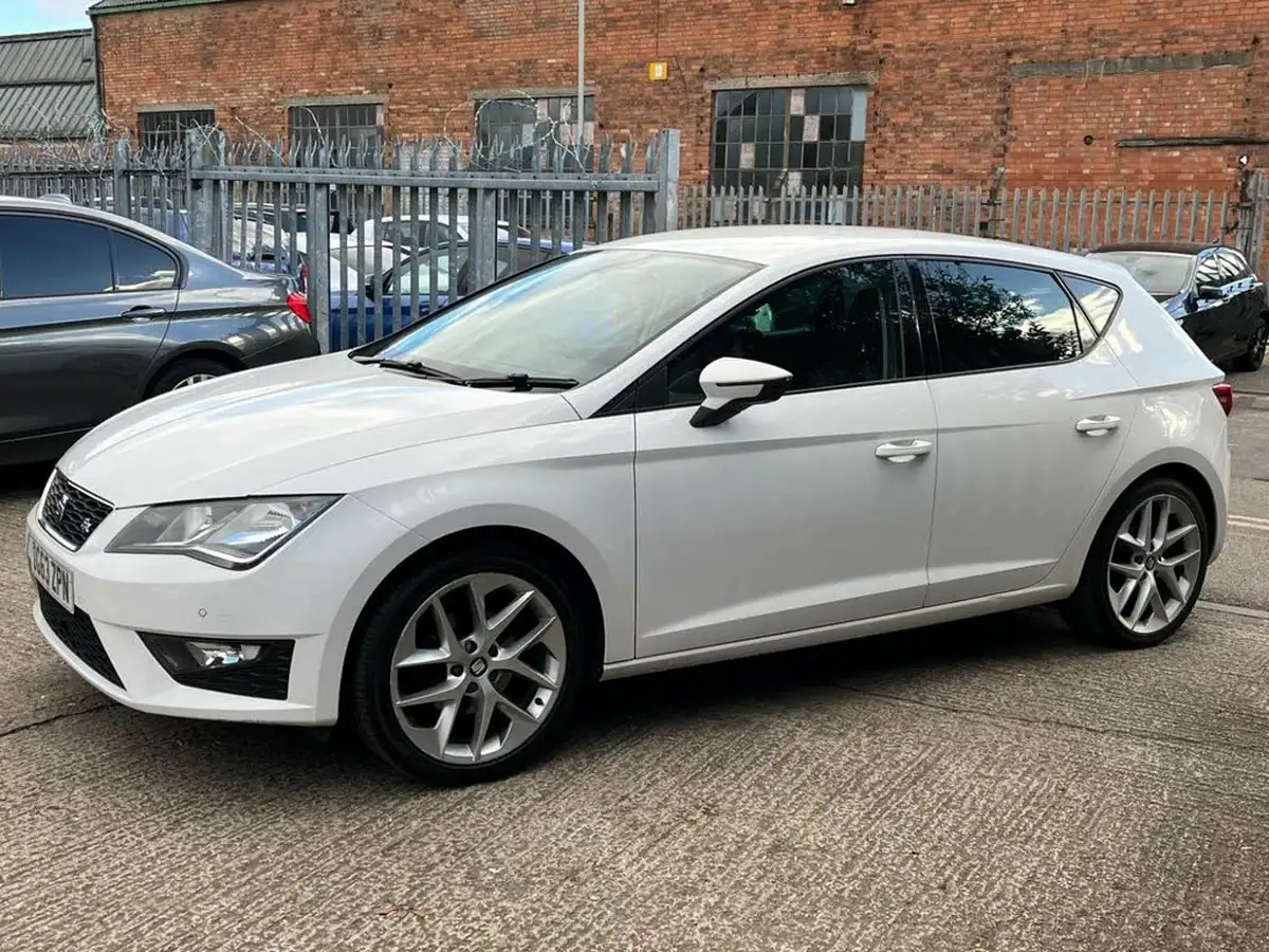 2013-seat-leon-14-fr-140ps-ss-hatchback-5d-big-1