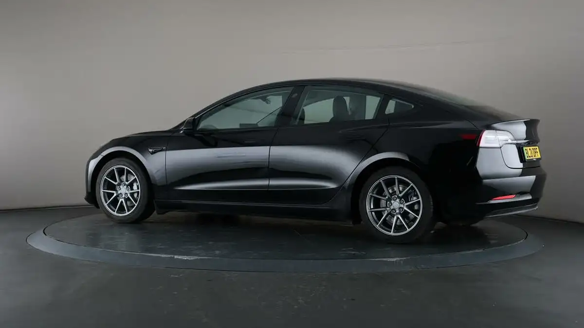 2021-tesla-model-3-e-long-range-4x4-big-73
