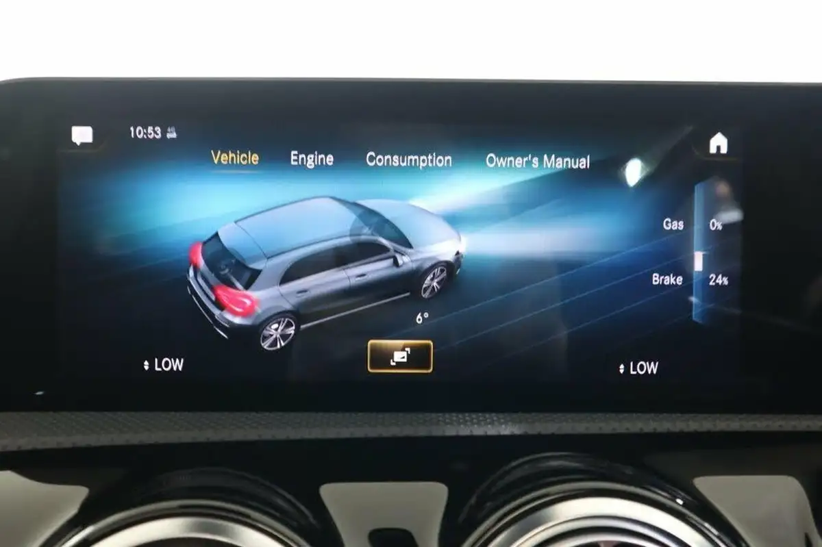 2021-mercedes-benz-a-class-20-a250-amg-line-premium-plus-edition-hatchback-5d-big-50