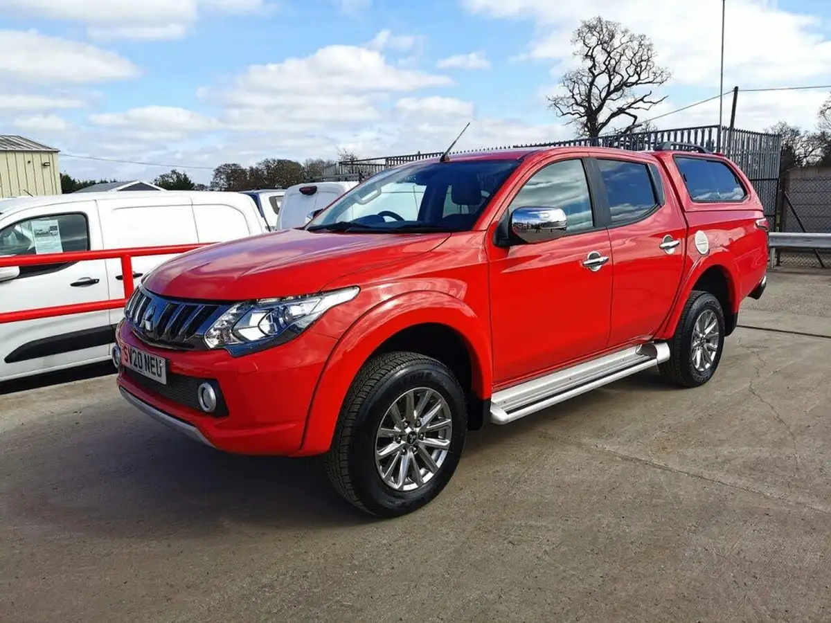 2020-mitsubishi-l200-24di-d-barbarian-eu6-big-2