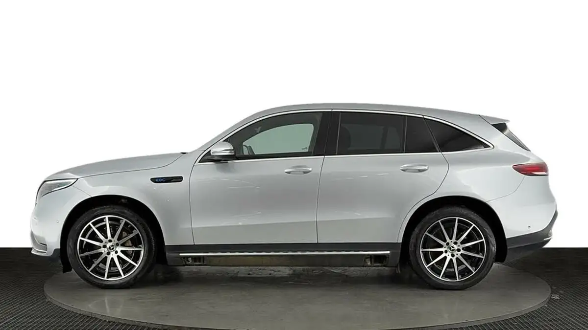 2021-mercedes-benz-eqc-e-eqc-400-amg-line-big-6