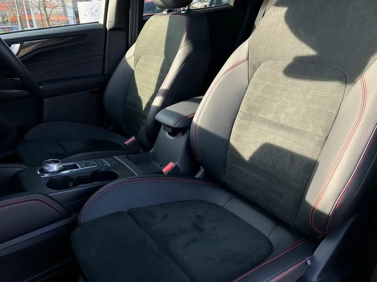 2023-ford-kuga-25t-graphite-tech-edition-225ps-phev-big-22