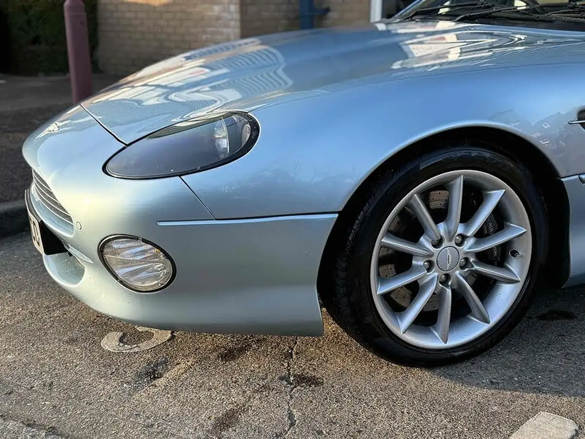 2001-aston-martin-db7-59-vantage-auto-big-6