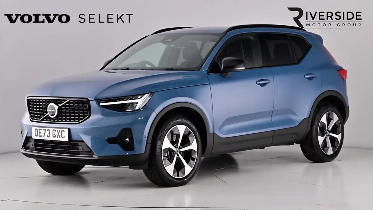 2023-volvo-xc40-20-b3-plus-big-3