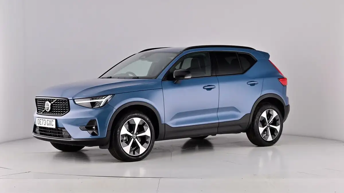2023-volvo-xc40-20-b3-plus-big-55