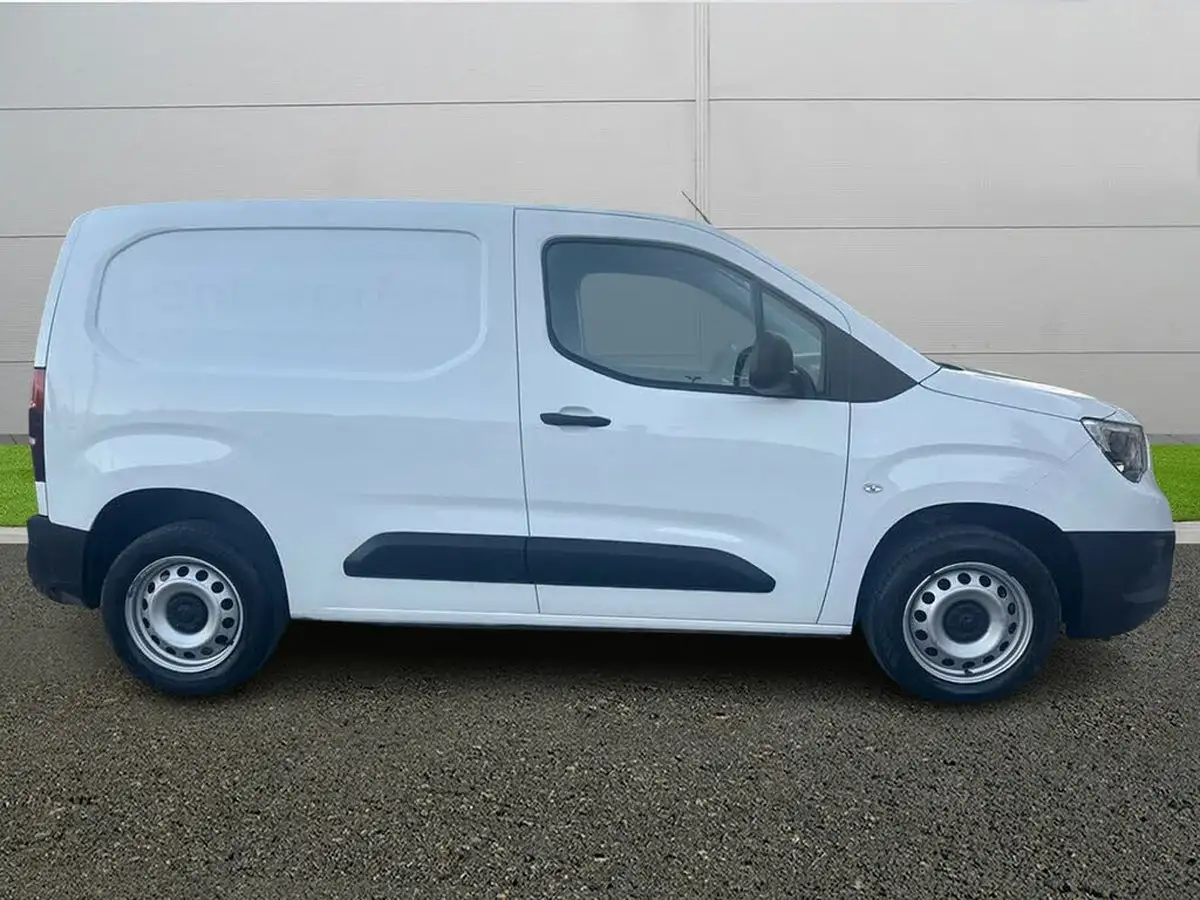 2021-vauxhall-combo-15cdti-dynamic-2300-100pseu6dt-l1h1-panel-big-7