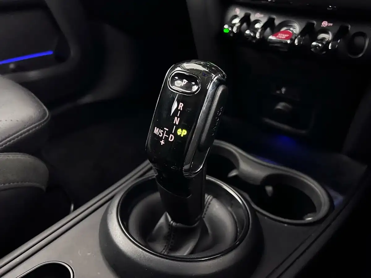 2019-mini-countryman-15-cooper-classic-auto-big-32