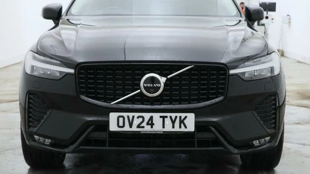 2024-volvo-xc60-20-b5-ultimate-big-21