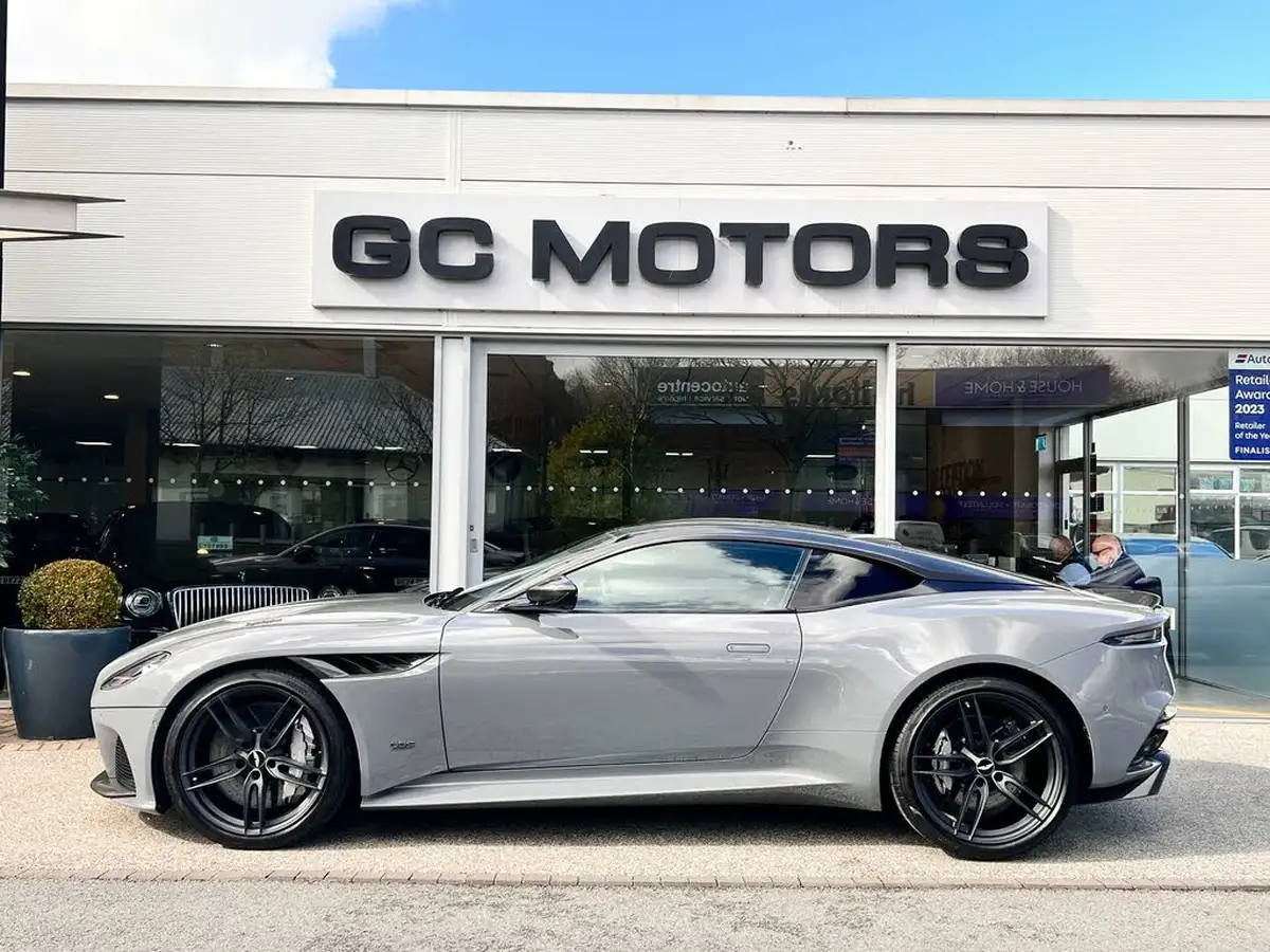 2021-aston-martin-dbs-52-v12-superleggera-big-3