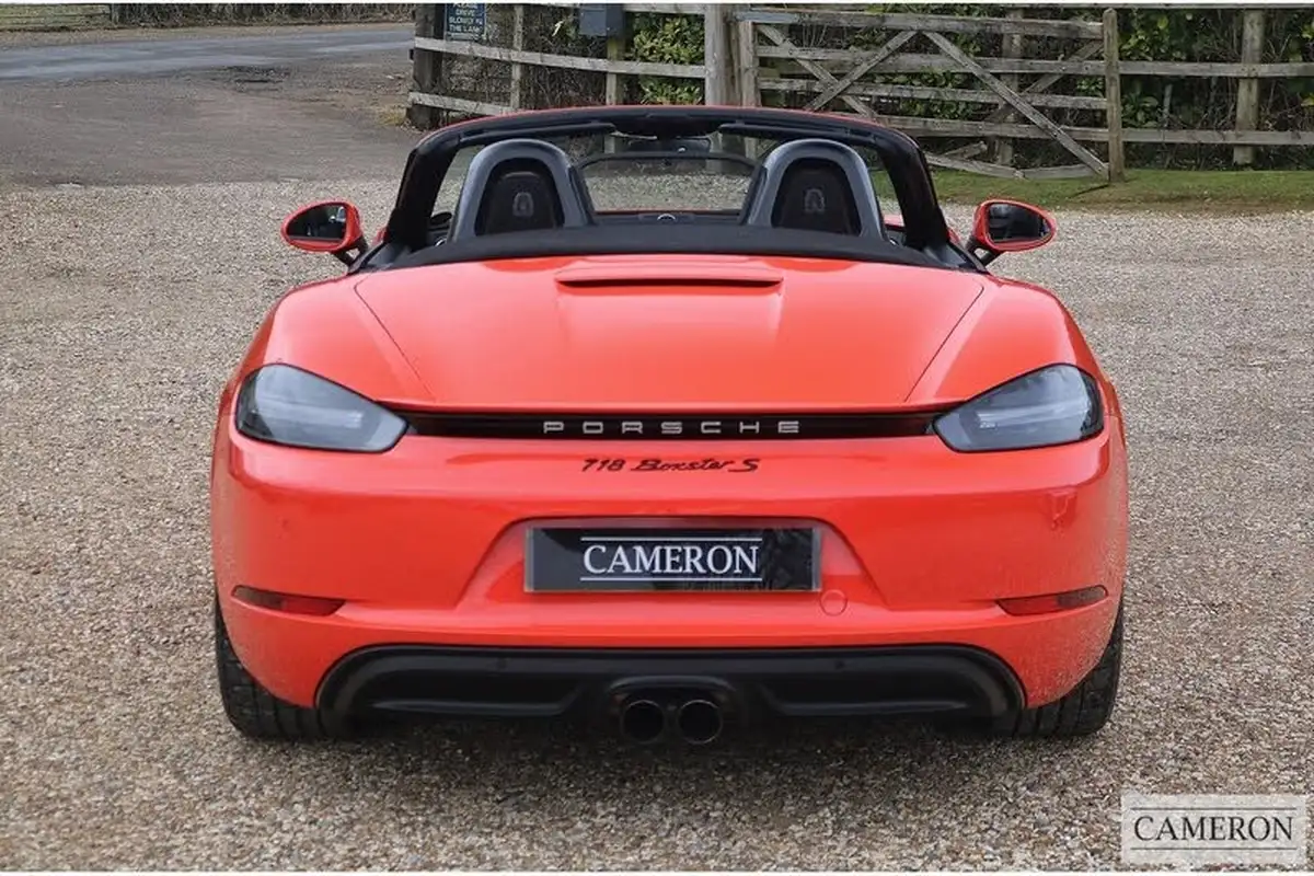 2016-porsche-boxster-718-25-boxster-s-pdk-big-10