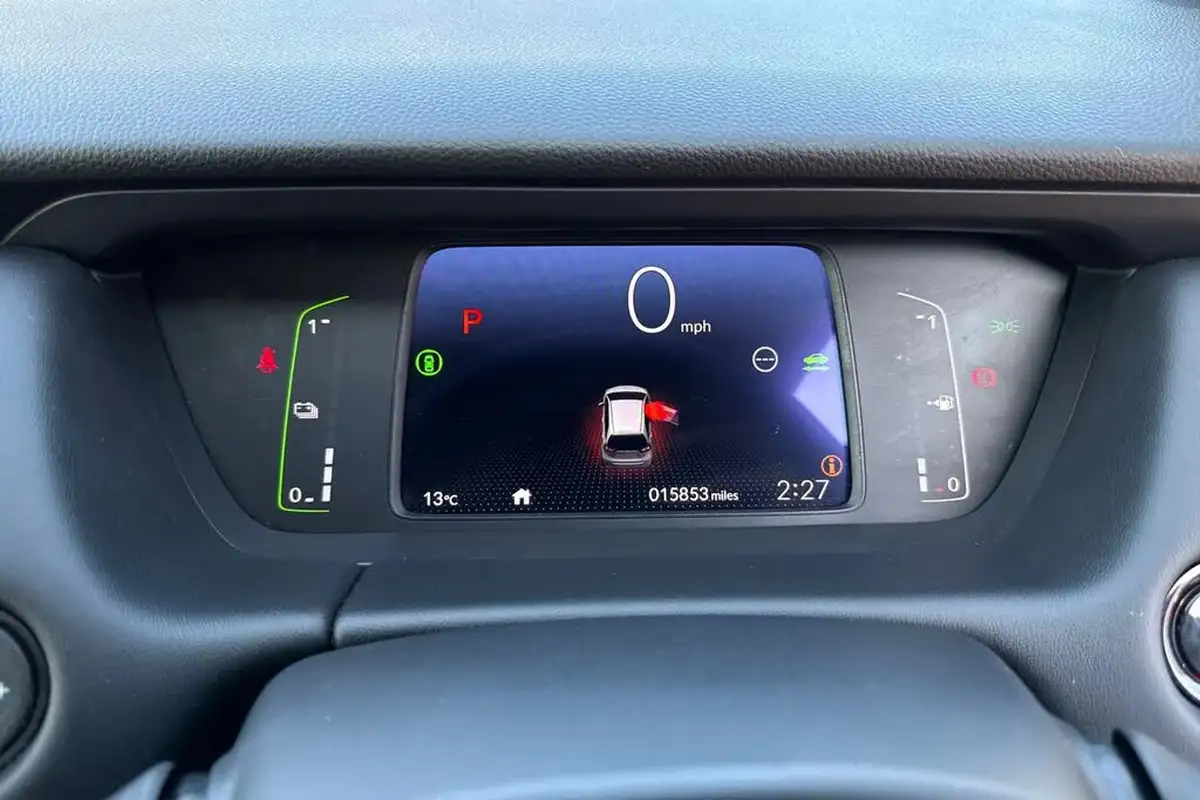 2023-honda-jazz-15-i-mmd-sr-big-11