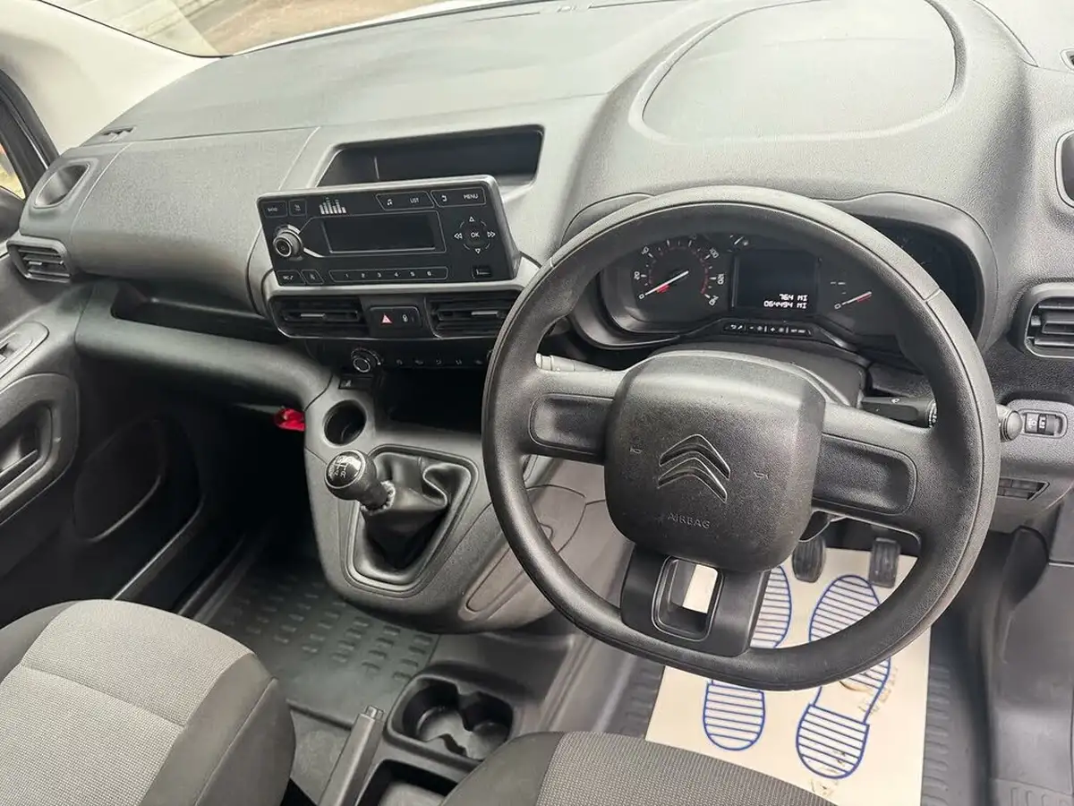2019-citroen-berlingo-15bluehdi-650-x-panel-big-9