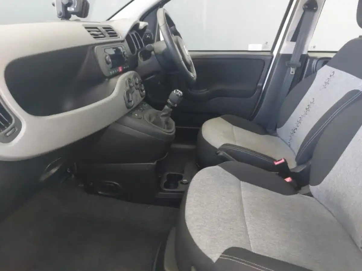 2019-fiat-panda-12-lounge-ss-big-4