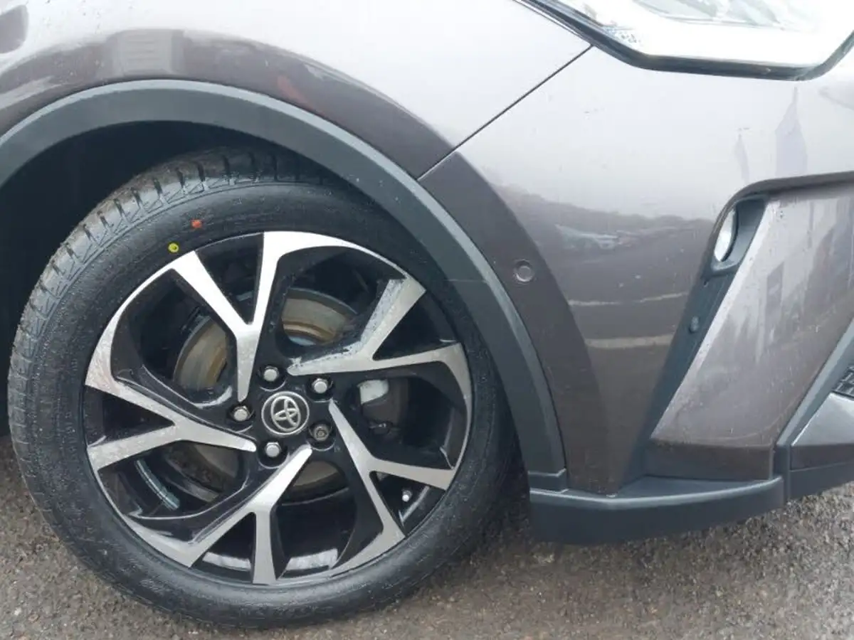 2021-toyota-c-hr-18-vvt-i-design-big-8
