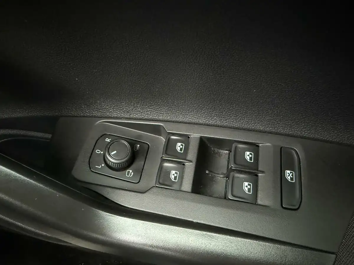 2023-volkswagen-polo-10-tsi-life-dsg-big-67