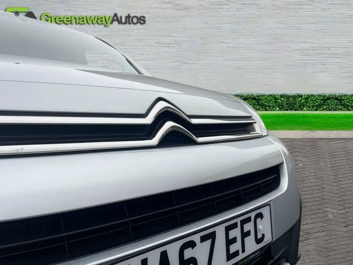 2017-citroen-berlingo-16bluehdi-multispace-feel-102ps-ss-etg6-big-9