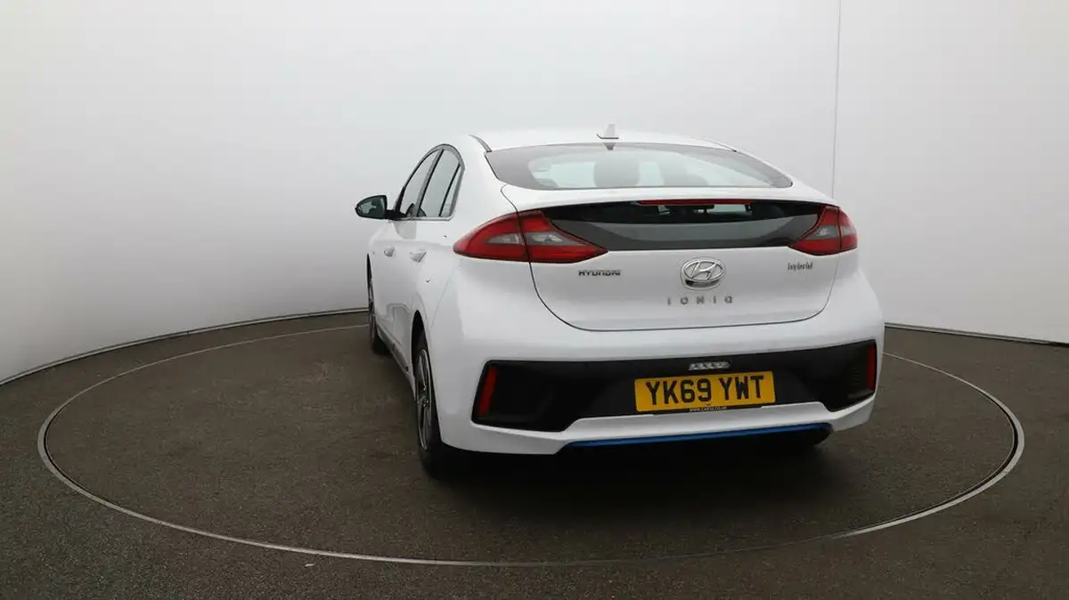 2019-hyundai-ioniq-16-gdi-premium-se-hybrid-big-57
