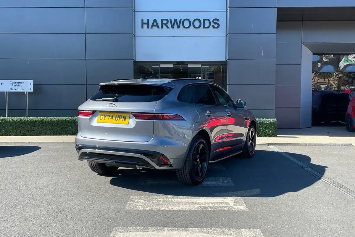 2024-jaguar-f-pace-20-p400e-r-dynamic-se-black-big-6