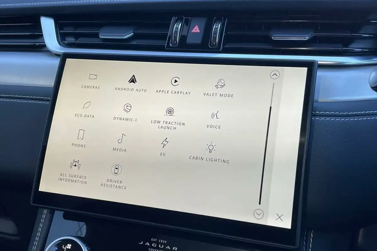 2024-jaguar-f-pace-20-p400e-r-dynamic-se-black-big-58