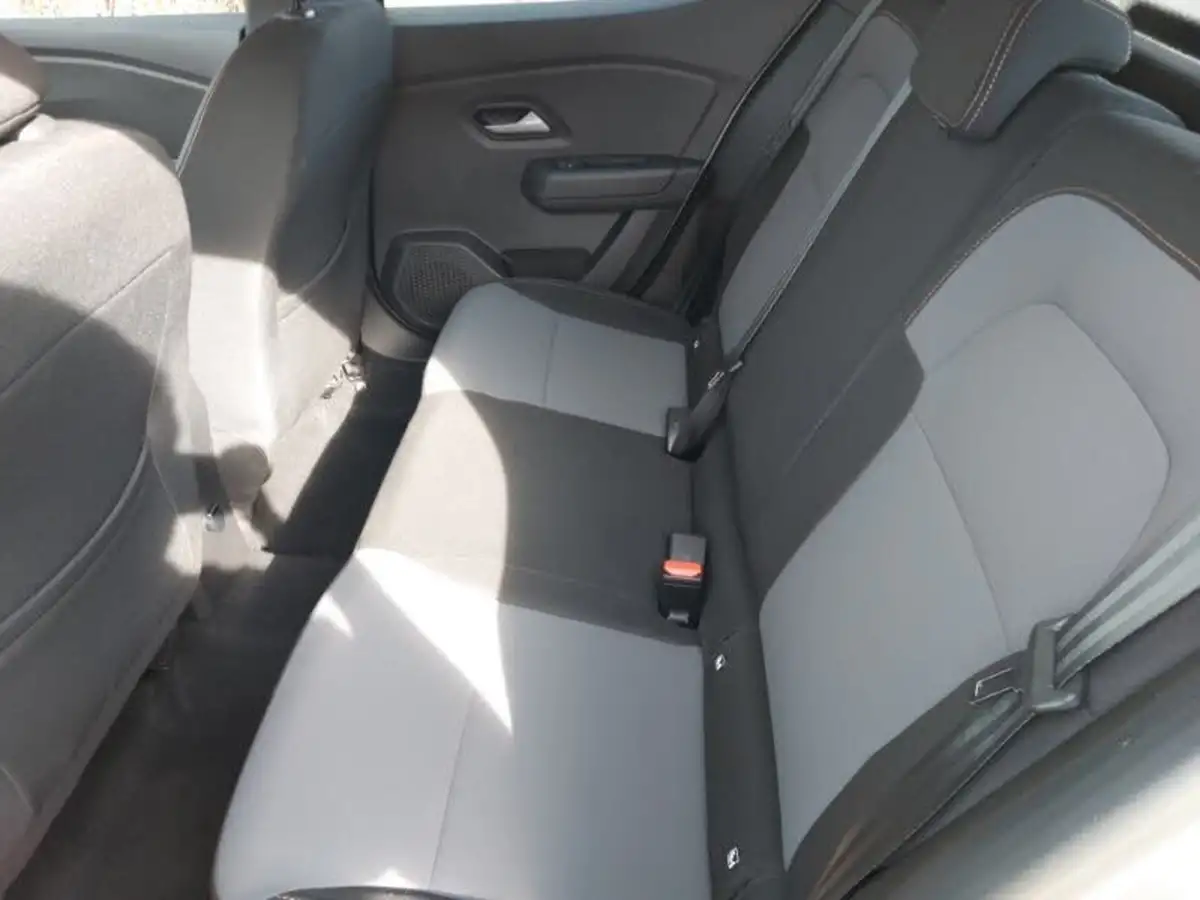 2024-dacia-sandero-stepway-10-tce-extreme-90bhp-big-5