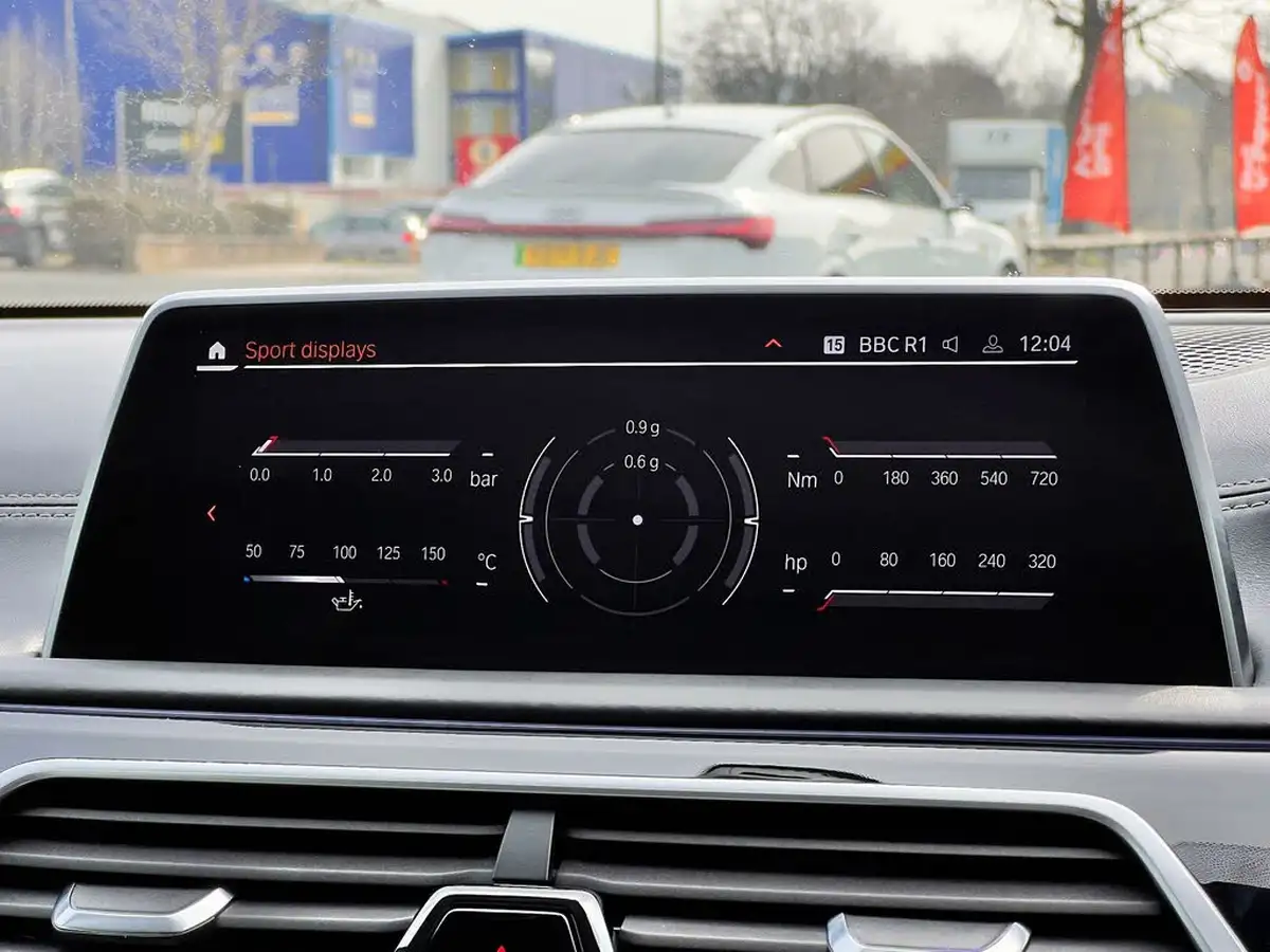 2022-bmw-7-series-30td-730d-m-sport-big-40