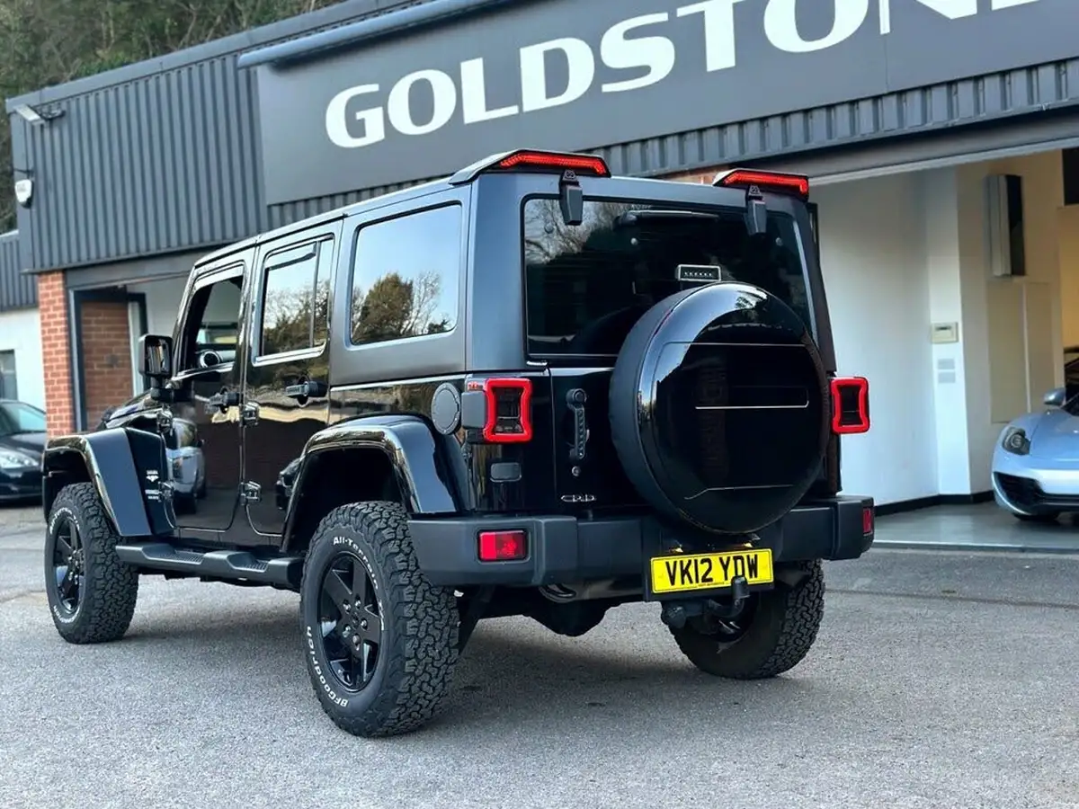 2012-jeep-wrangler-28crd-sahara-5d-auto-big-31