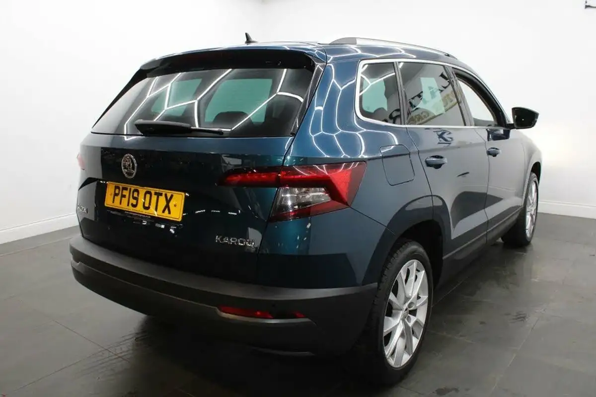 2019-skoda-karoq-16tdi-se-l-dsg-big-6