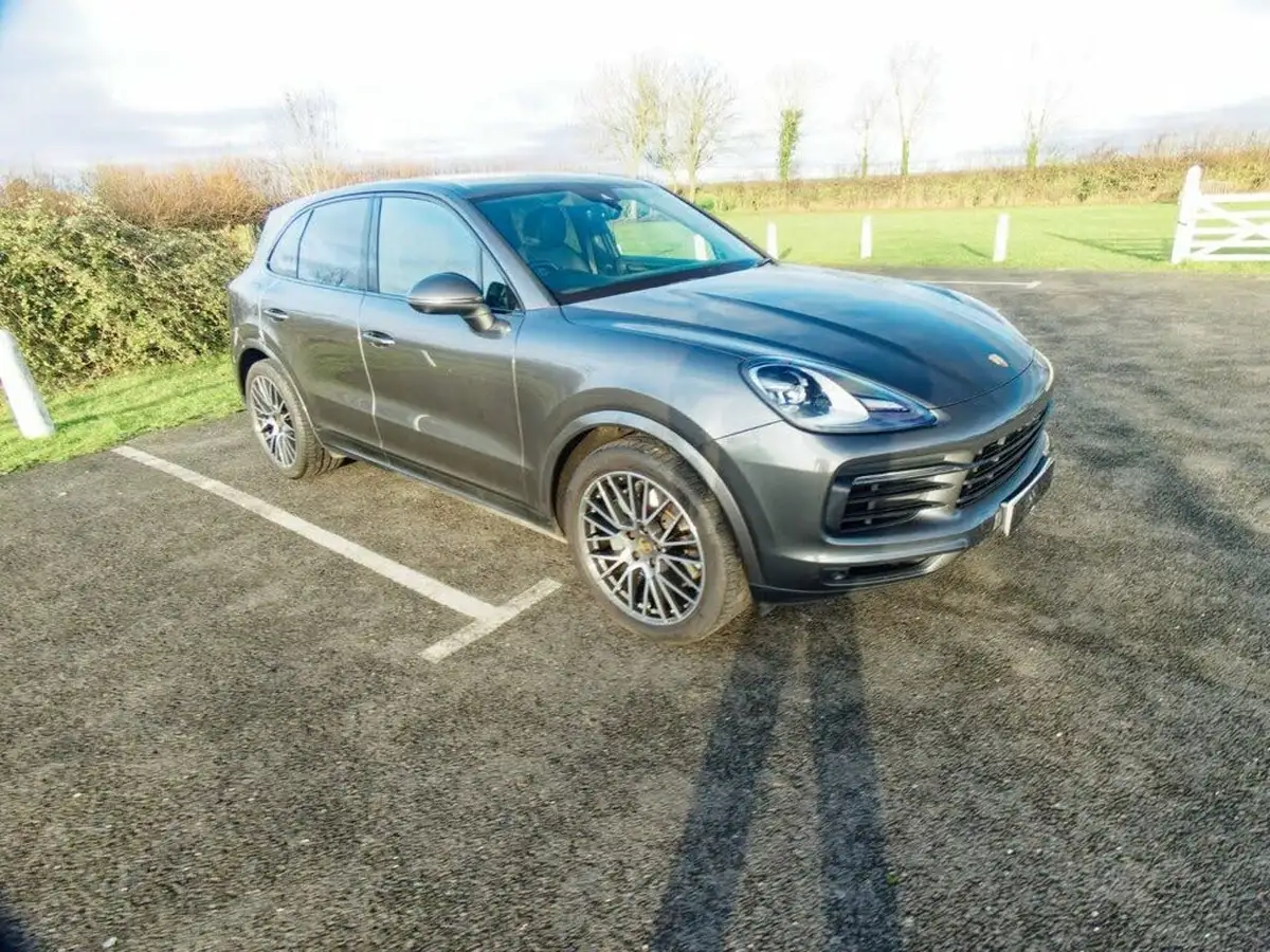 2019-porsche-cayenne-30-v6-s-big-23