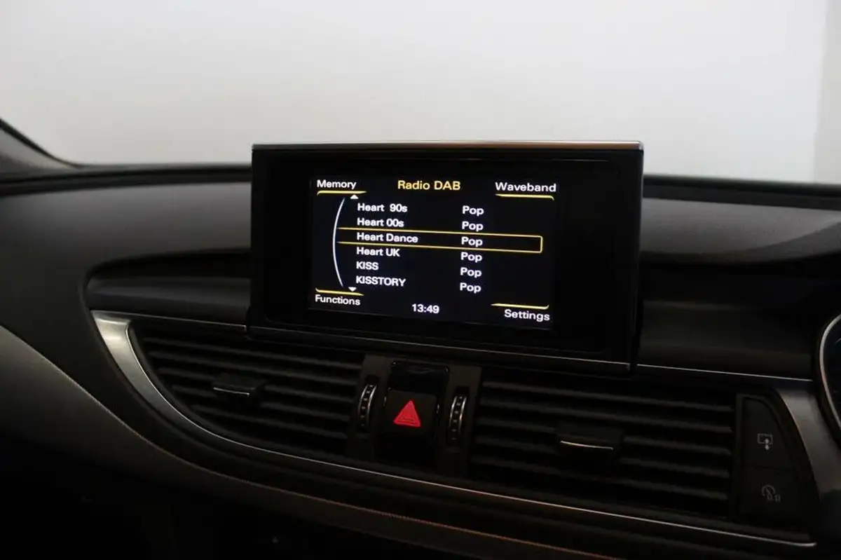 2015-audi-a7-30td-se-executive-big-27