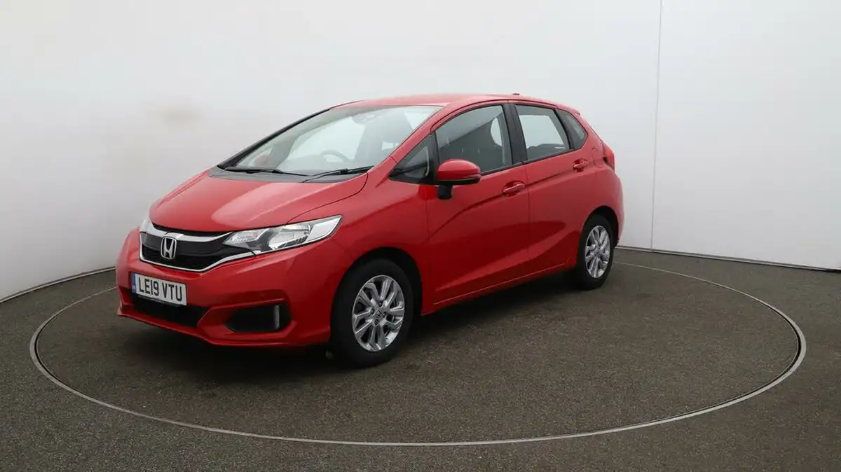 2019-honda-jazz-13-i-vtec-se-big-3