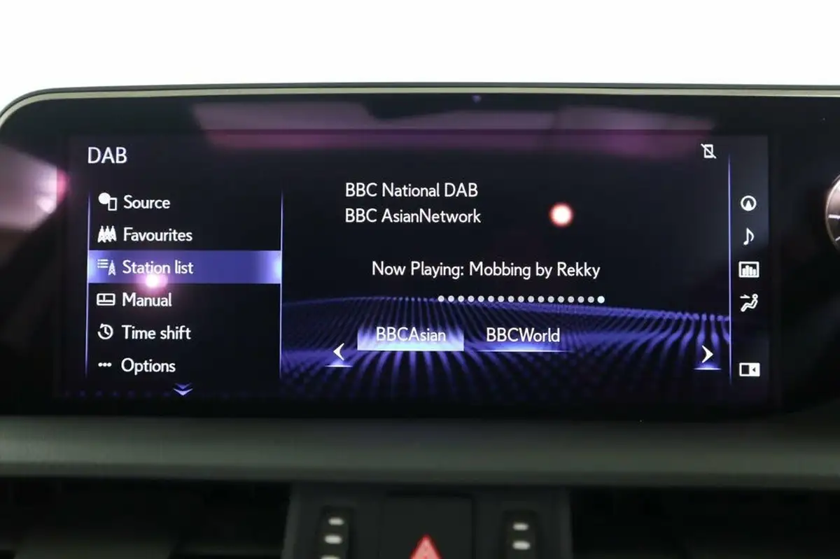 2021-lexus-es-300h-25-es-218bhp-without-navigation-big-39