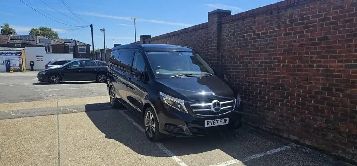2017-mercedes-benz-v-class-big-0