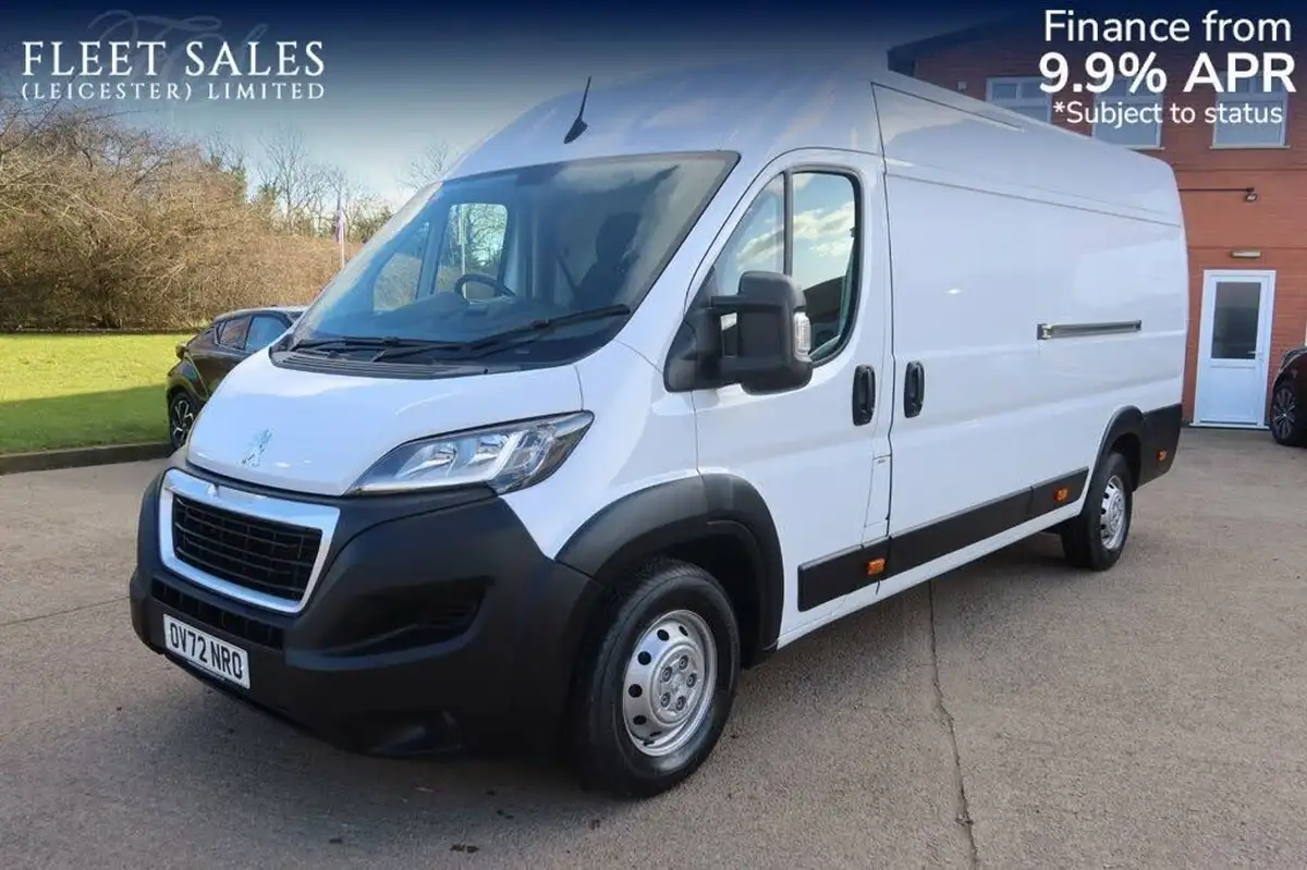 2022-peugeot-boxer-22-bluehdi-professional-435-l4-h2-big-0