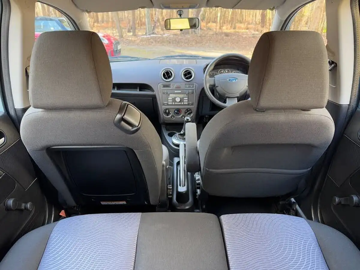 2008-ford-fusion-14-zetec-climate-durashift-est-big-17