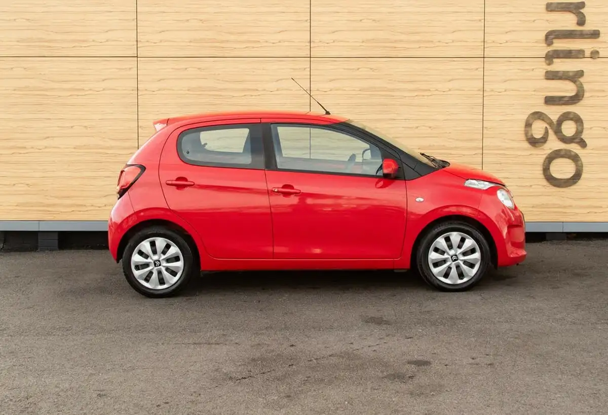 2016-citroen-c1-12-puretech-feel-81ps-5d-big-11