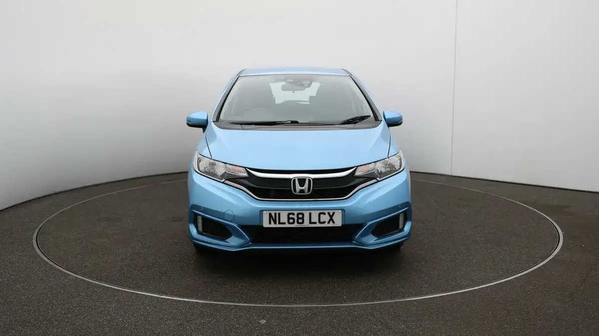 2018-honda-jazz-13-i-vtec-se-navi-big-2